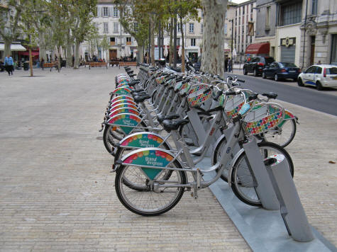Cycling in Avignon France